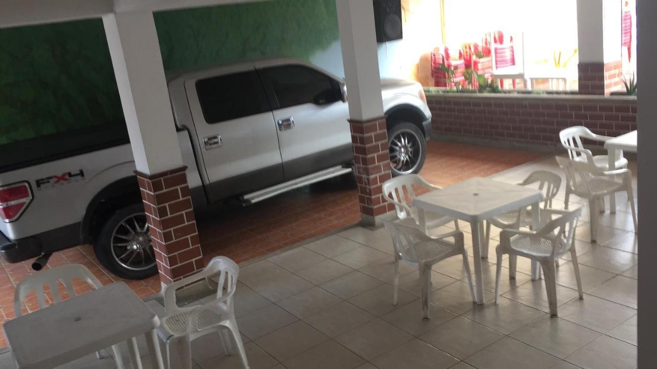 Hotel Y Balneario El Descanso Villavicencio Dış mekan fotoğraf