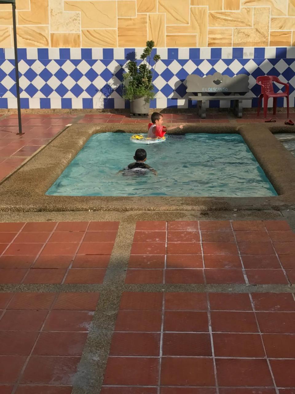 Hotel Y Balneario El Descanso Villavicencio Dış mekan fotoğraf